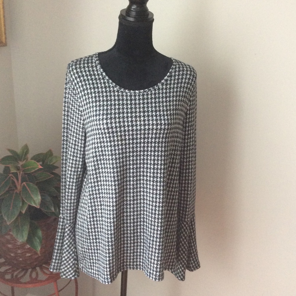 MICHAEL KORS Blouse. Black and White. Size Large - Picture 1 of 7